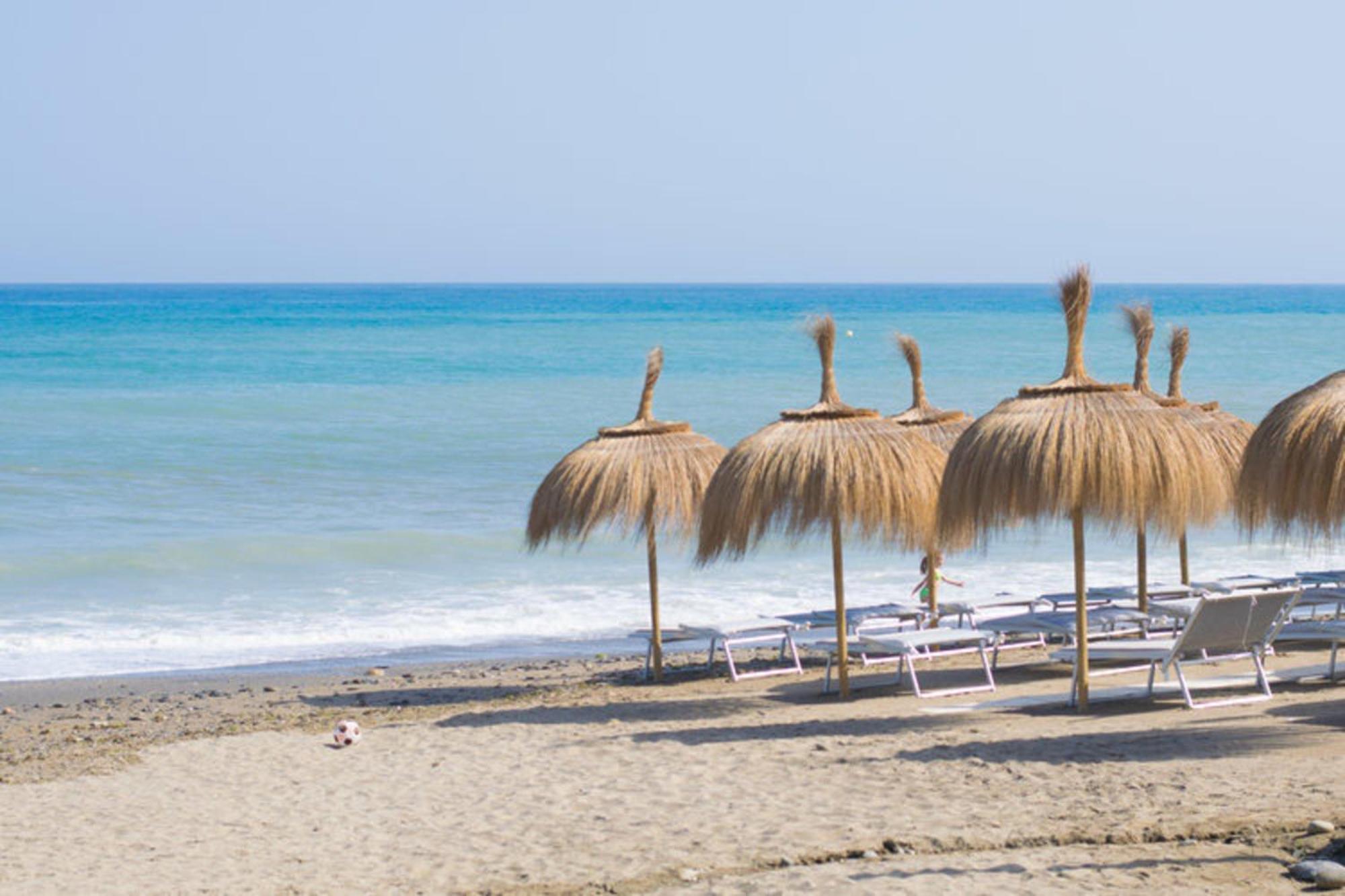 Superior 3Br Golfla Apartment Minutes From Puerto Banus & Marbella مالقة المظهر الخارجي الصورة