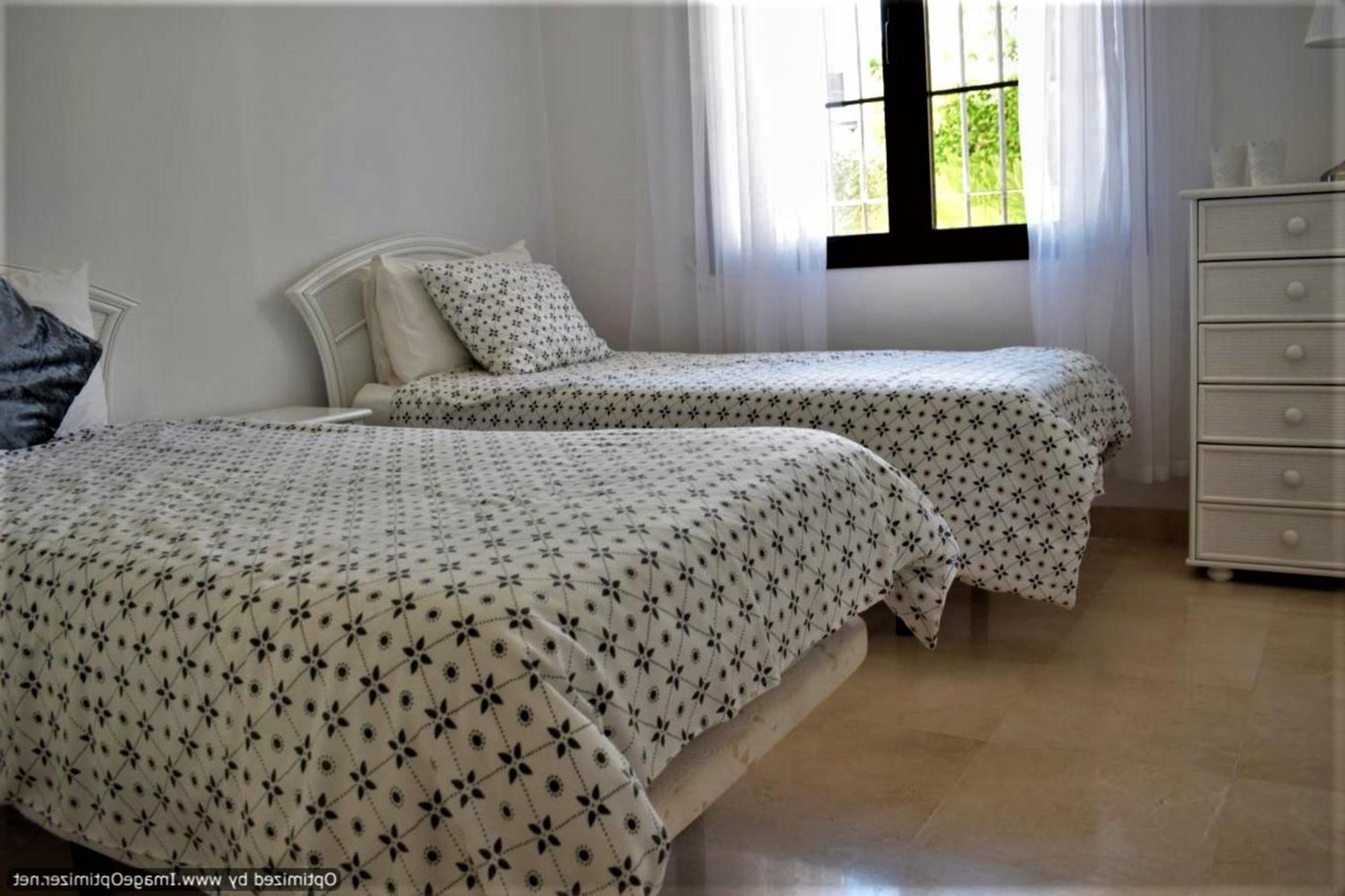 Superior 3Br Golfla Apartment Minutes From Puerto Banus & Marbella مالقة المظهر الخارجي الصورة
