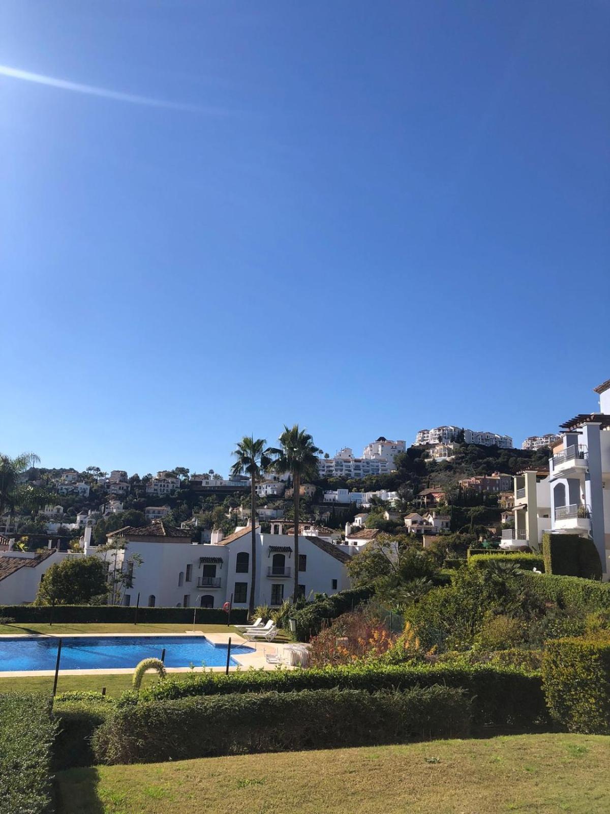 Superior 3Br Golfla Apartment Minutes From Puerto Banus & Marbella مالقة المظهر الخارجي الصورة