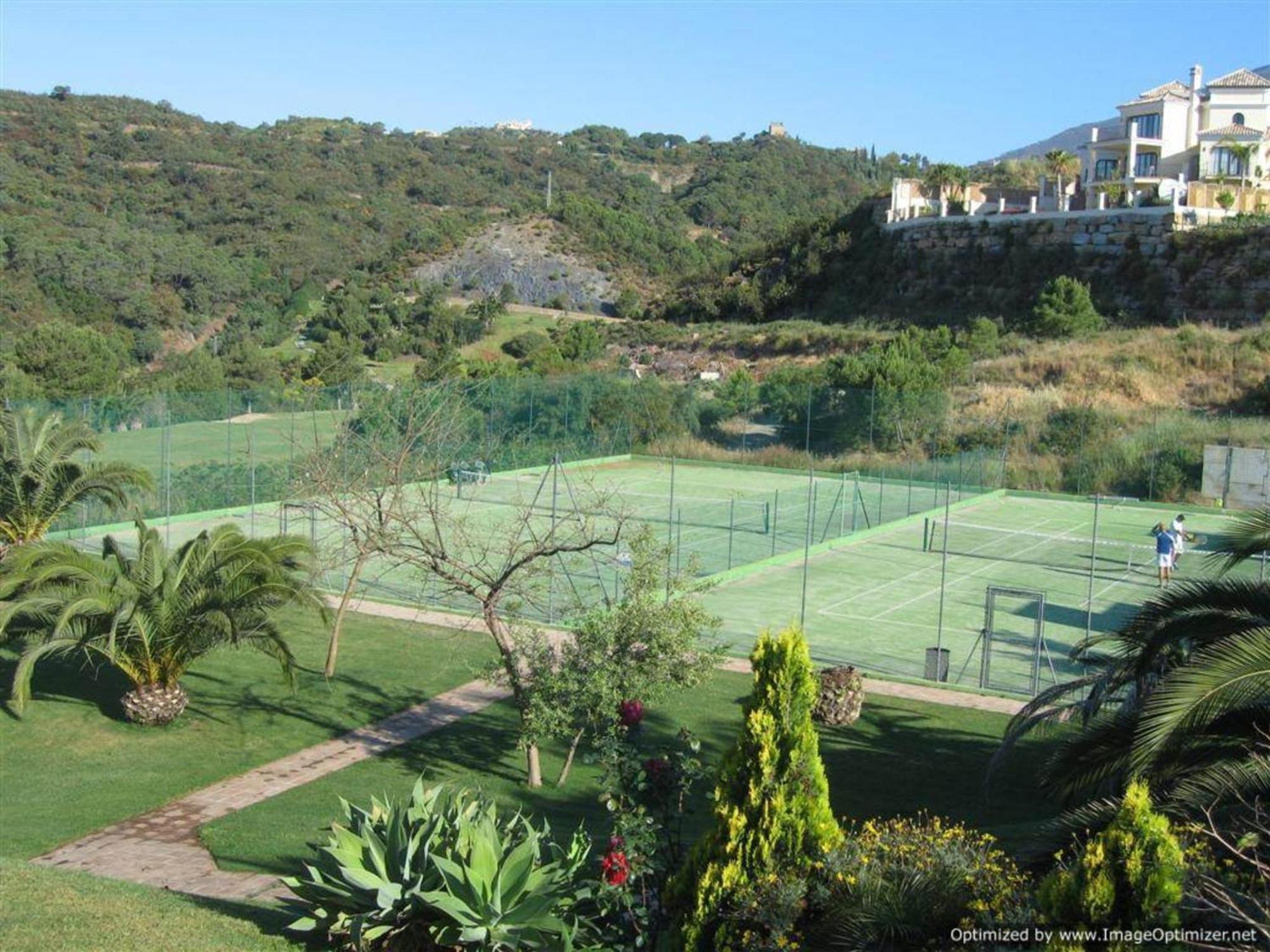 Superior 3Br Golfla Apartment Minutes From Puerto Banus & Marbella مالقة المظهر الخارجي الصورة