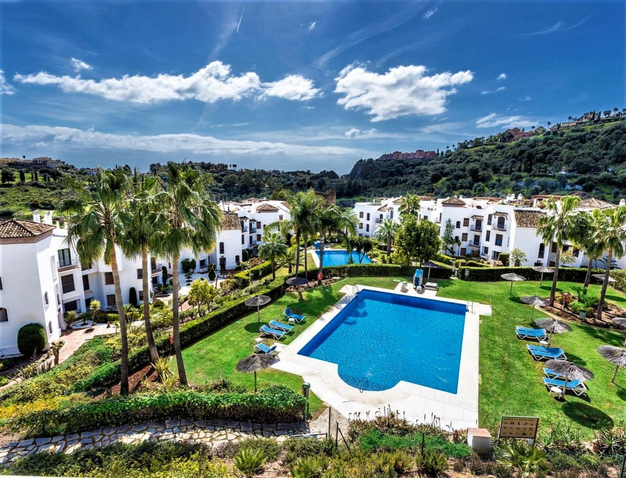 Superior 3Br Golfla Apartment Minutes From Puerto Banus & Marbella مالقة المظهر الخارجي الصورة